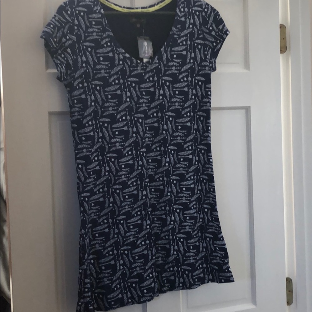 Daisy Fuentes sleep shirt MEDIUM